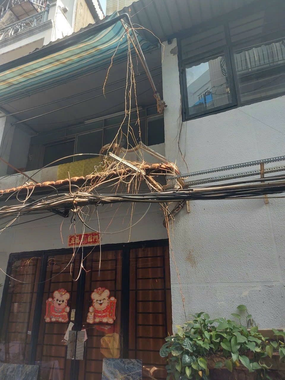 Hàng KÍN nợ ngân hàng, nhà hẻm Bùi Thị Xuân, P. PNL (6x6m) vuông vức