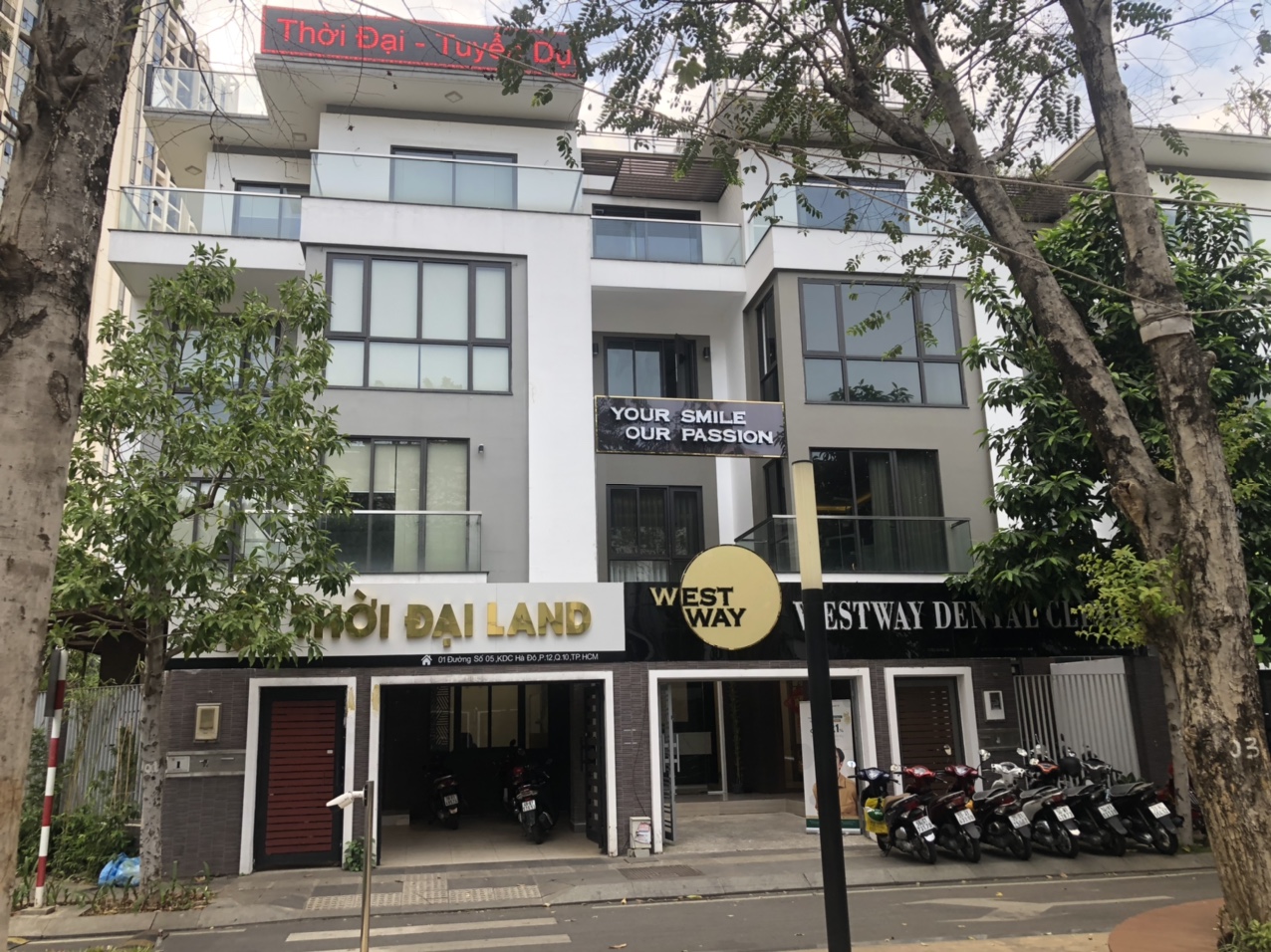Cần bán Gấp nhà Mặt tiền Nguyễn Tri Phương P.5 Q.10 (7x10m) 5 tầng lầu.