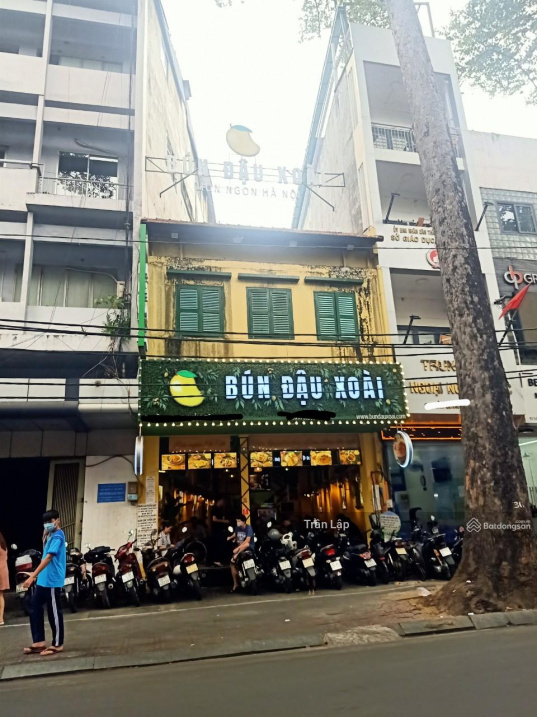 Măt tiền cấp 4 Nguyễn Thái Bình, DT 4,8 x 25m, đang cho thuê 110 tr/th. Giá 55 tỷ TL-LH Tùng 0773748539