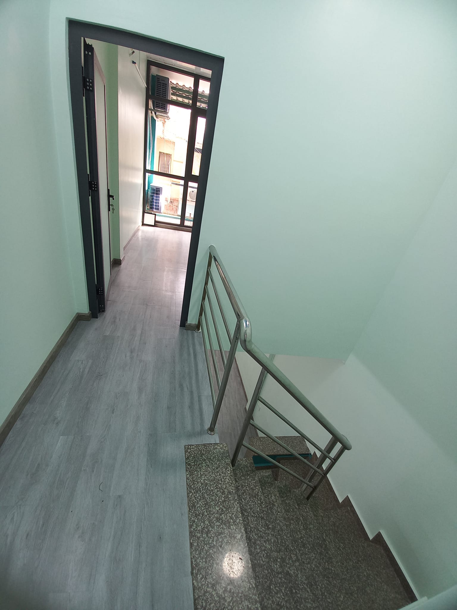  Bán nhà mới đẹp Quận 4, 38m2, 2PN, gần ĐH Luật, giáp Quận 1, hơn 3 tỷ