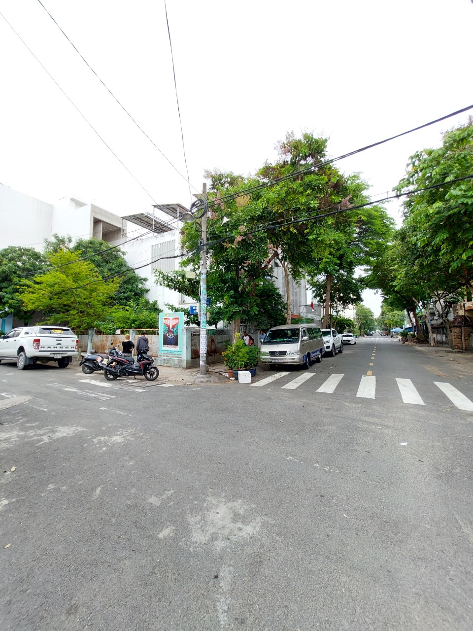 Bán nhà góc 2 Mặt tiền Quận Tân Phú, DT 10m x 18m, GPXD 6 tầng, giá 17.50 Tỷ