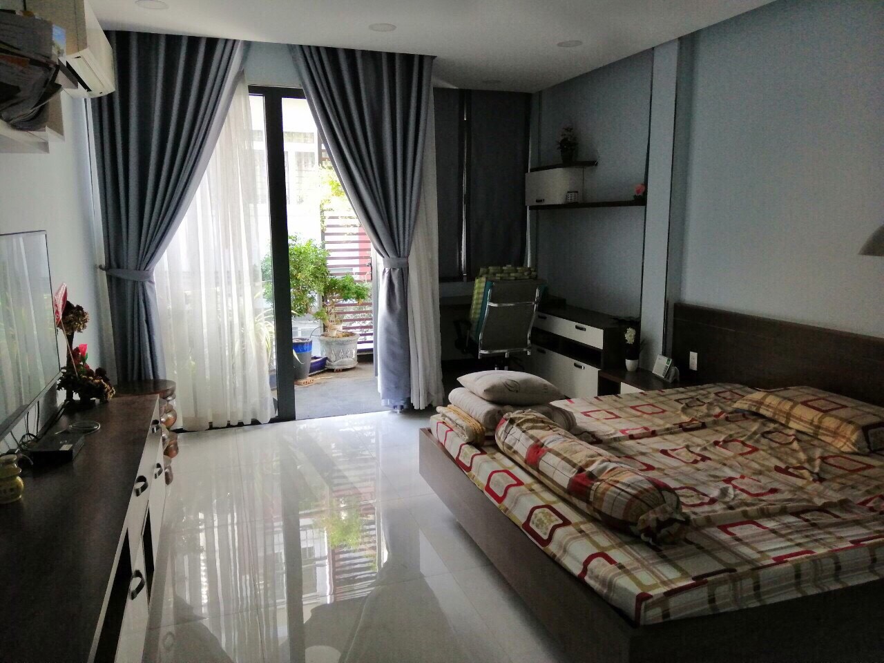 Mặt tiền nội bộ đường thành Thái quận 10 diện tích 4x18m 3 lầu tiện ở liền 