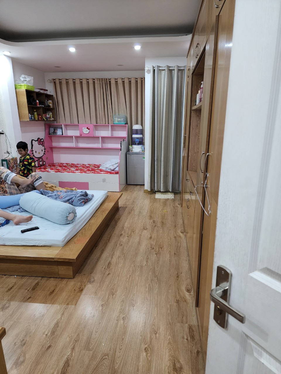 Siêu Phẩm Không Thể Xây mới, đường Lý Chính Thắng, 4.2x12m trệt 5 lầu 