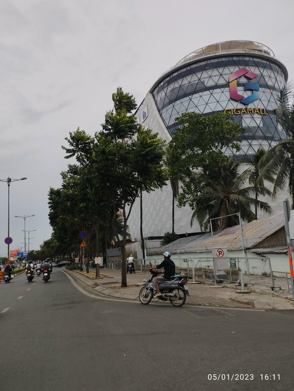 Nhà mặt tiền đường số 17 - Chỉ 50m ra Phạm Văn Đồng thích hợp kinh doanh