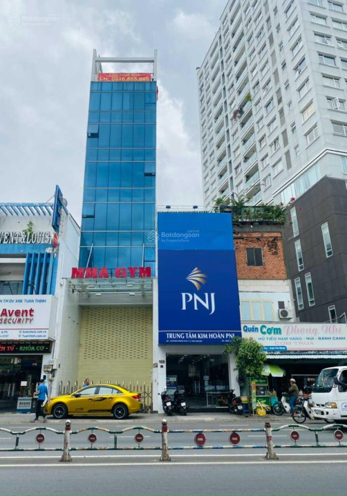 Bán Nhà 2 MT Nguyễn Trãi, NCT, Quận 1 - 10x25m nở hậu 20m - 4 tầng - HĐT 300 triệu - giá 115 tỷ