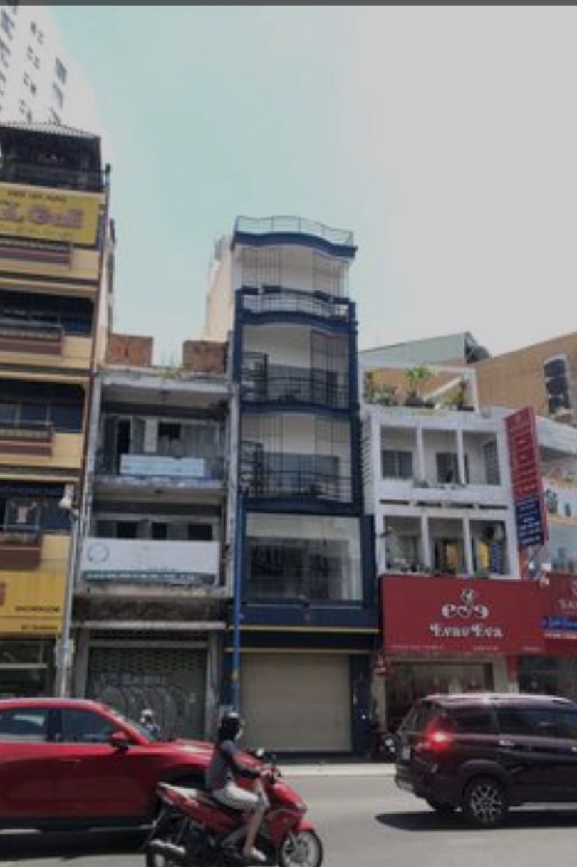 Bán gấp nhà mặt tiền đường Hòa Bình, quận 11, dt 10x14m, nhà 4 lầu thang máy, 35.5 tỷ