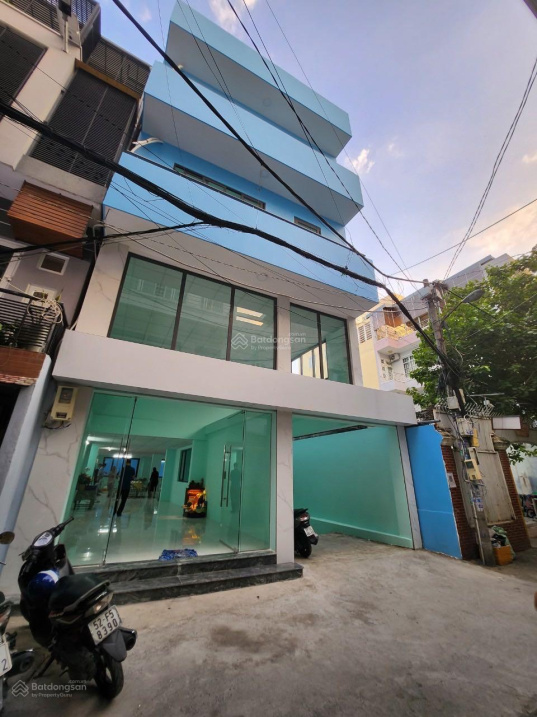 Bán tòa nhà văn phòng mới 100% 1 hầm 5 lầu ngay Trần Hưng Đạo, P. Cầu Kho, Quận 1-LH Tùng 0773748539