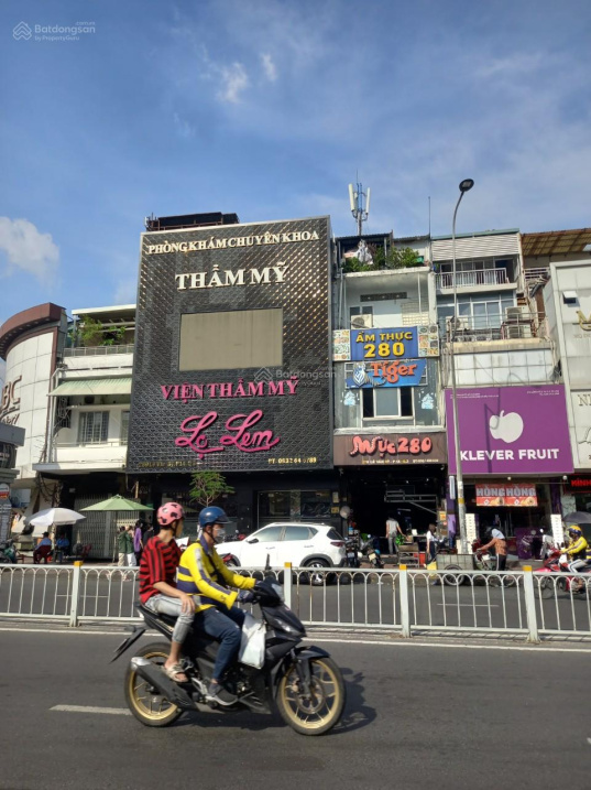 Nhà mặt tiền Lê Văn Sỹ đối diện chợ Nguyễn Văn Trỗi Quận 3 giá 36 tỷ, ngang 4.1m dài 25m, 100 m2-LH Tùng 0773748539