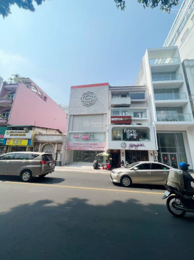 Ngộp bank bán gấp nhà MT Trương Định P Bến Thành Quận 1 - DT: 4.5 x 23m - 4 Lầu