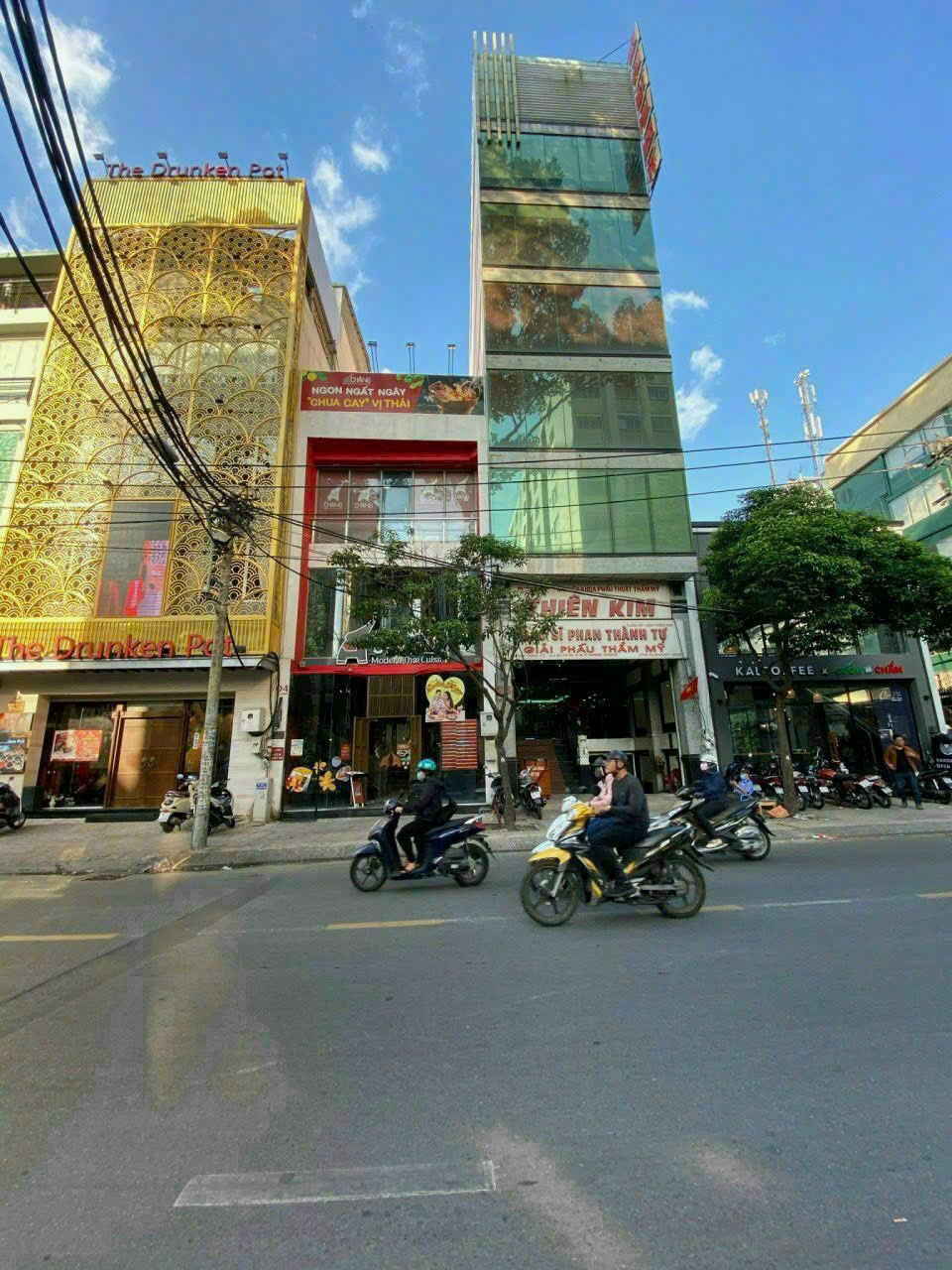 Kẹt bank bán nhà MT Nguyễn Công Trứ P Cầu Ông Lãnh Q1, DT 4,20x17m