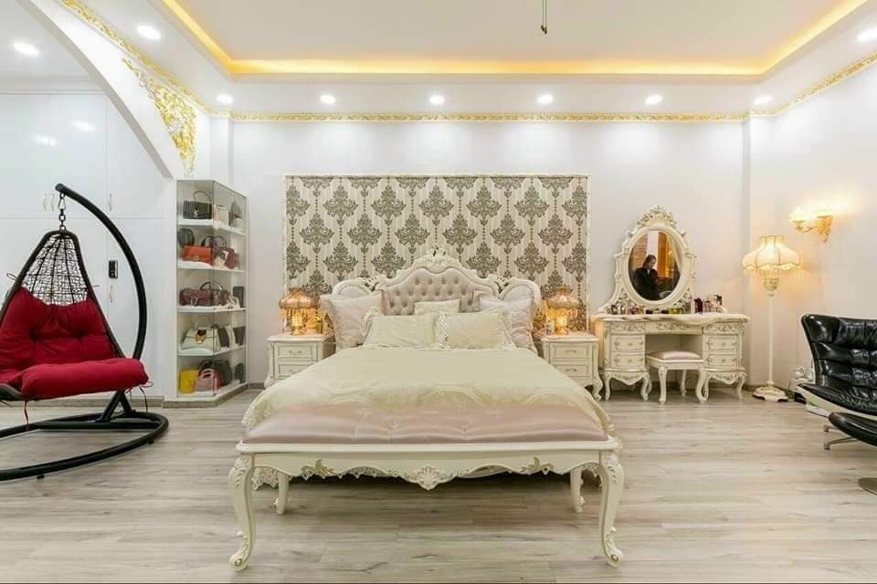 LÂU ĐÀI NGUY NGA -SIÊU SANG DÁT VÀNG- TT QUẬN 1-
ĐẲNG CẤP GIỚI THƯỢNG LƯU