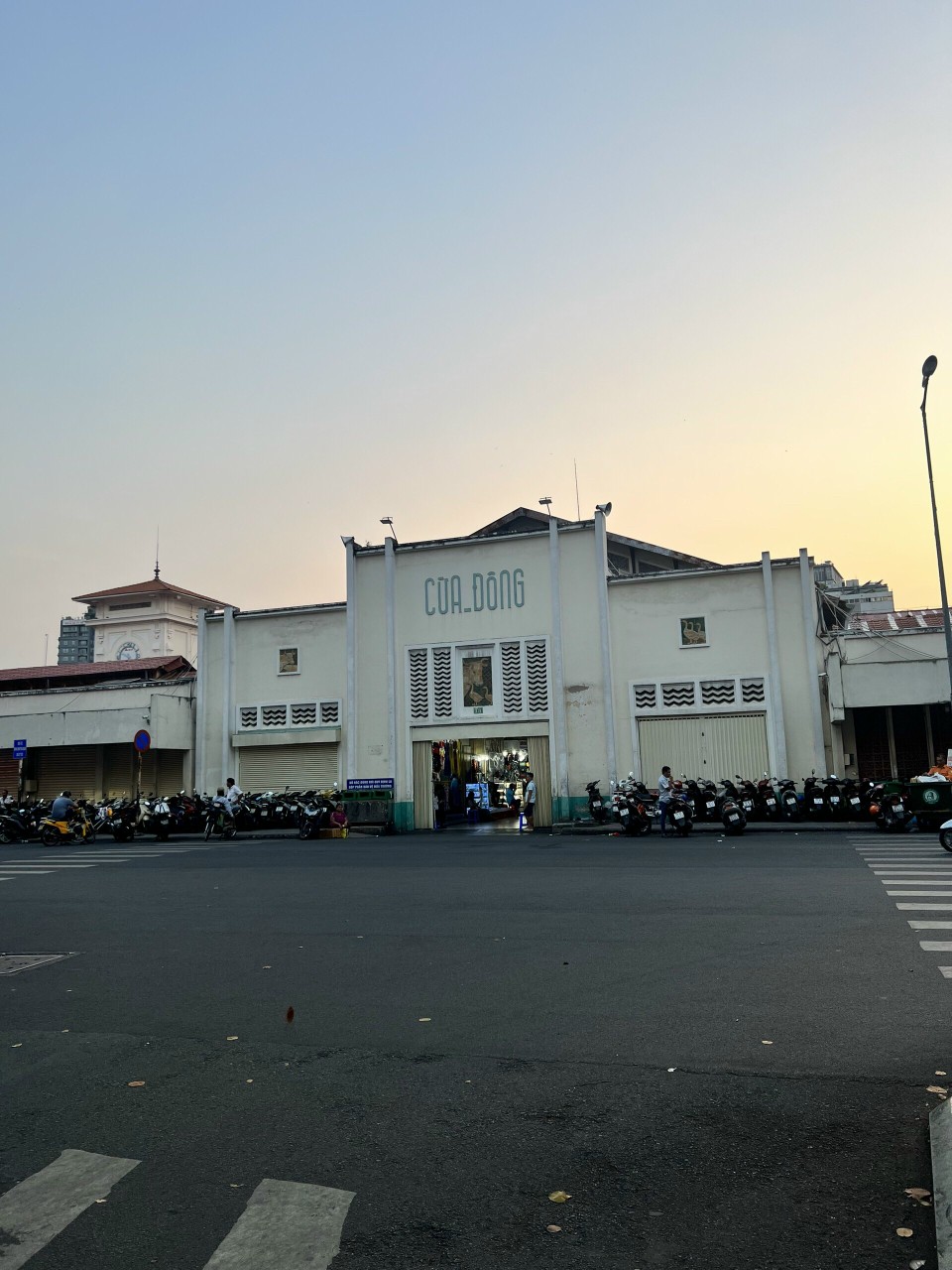 Bán gấp nhà mặt tiền đường Bùi Thị Xuân, Bến Thành, Quận 1, DT: 8.5x16m, 8 lầu 125 tỷ