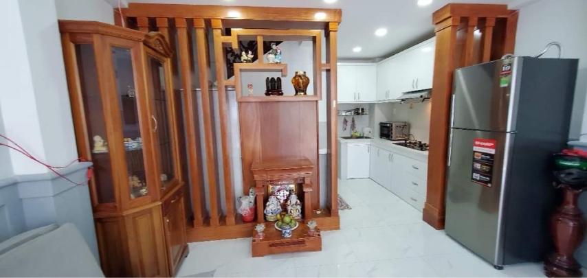 Cần bán căn góc 2 mặt tiền đường Phan Văn Trị, P2, Quận 5 (4.2x12m) Nhà 2 lầu, Giá 16 tỷ .LH 0931456378 