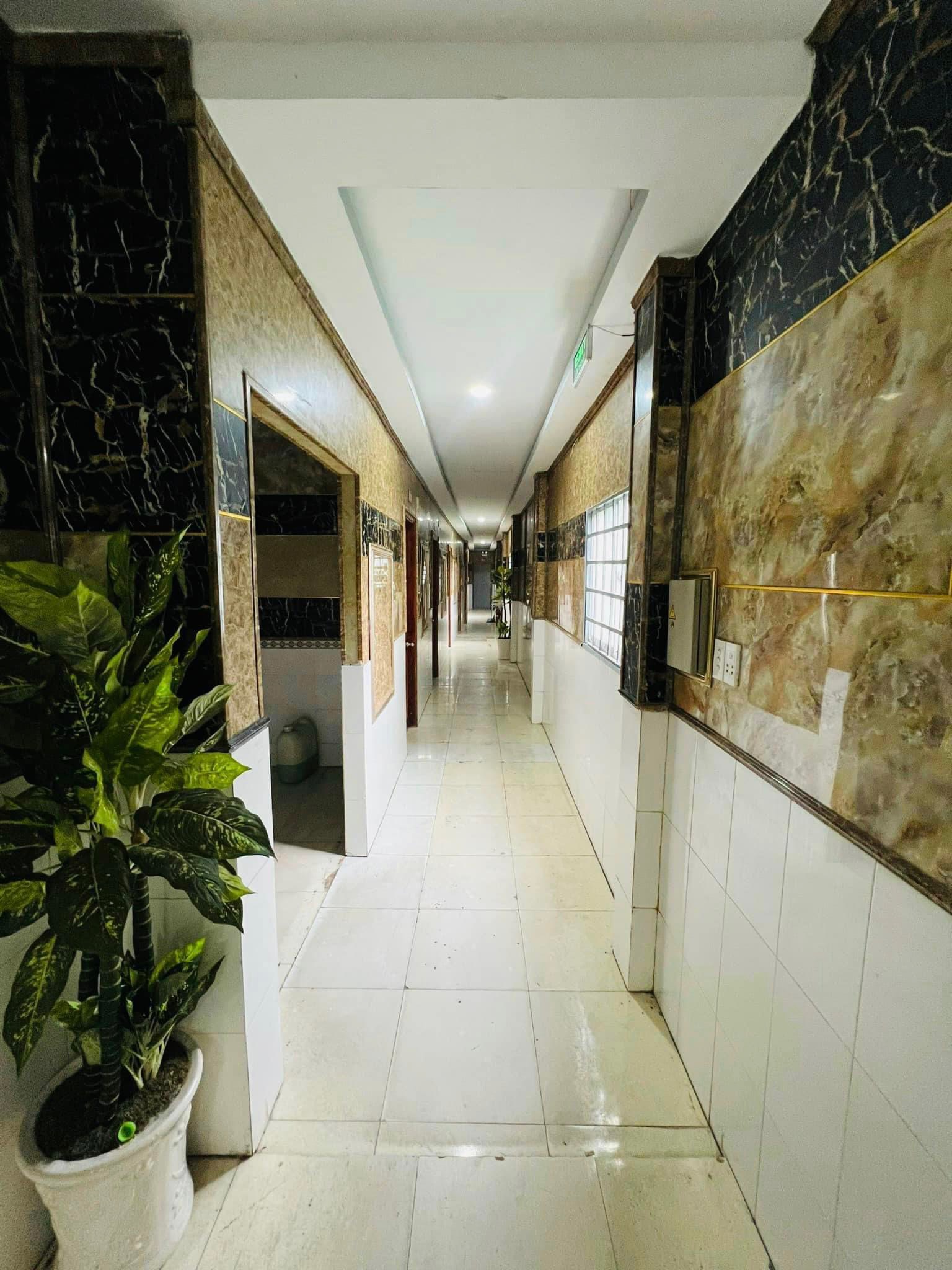 Bán Khách sạn Mặt tiền Bình Thành - Nguyễn Thị Tú, DT: 6x35m, 2 tầng - 15PN, 8.6 tỷ.