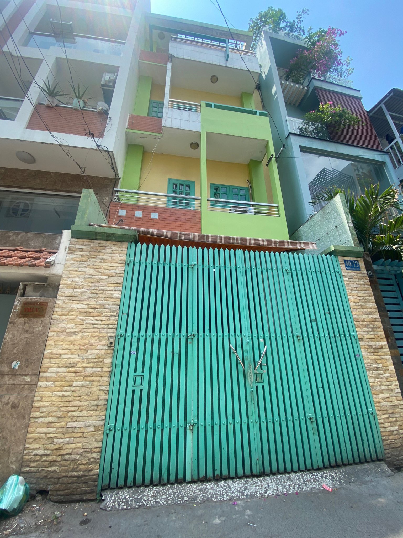 Kẹt tiền cần bán gấp nhà Trần Quang Diệu Q3. DT 4,8x22m vuông vức 4 tầng giá chỉ còn 16 tỷ TL