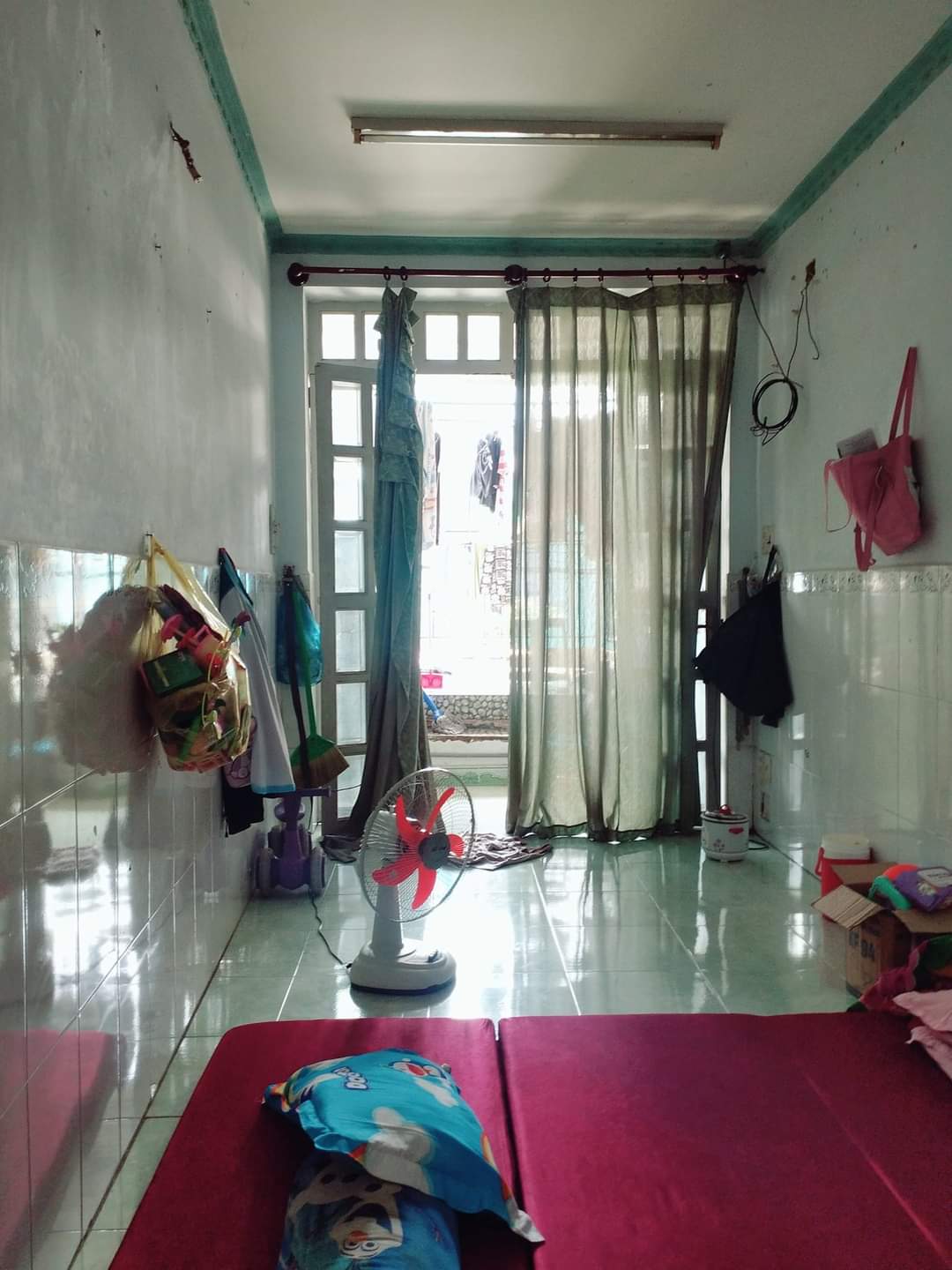 Bán nhà q.7 - 39m2 đất hiện hữu nhà 3 tầng có mặt bằng kinh doanh shr giá chỉ hơn 2 tỷ