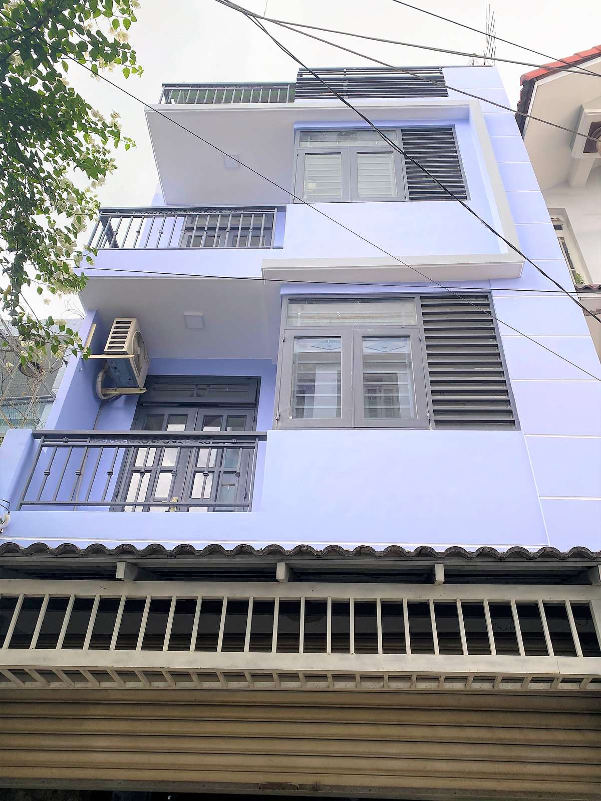 Bán nhà mới 3 lầu , 1 sẹc Nguyễn Thị Đăng , DT : 5 x12.5 , giá 4.9 tỷ