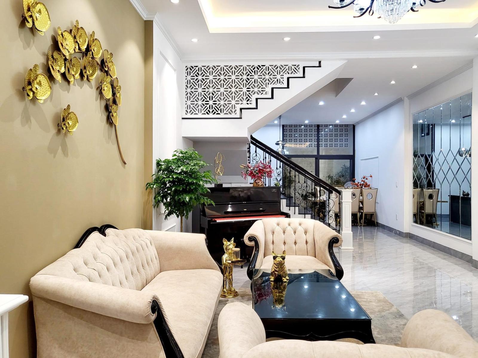 Chủ ngộp! Bán gấp nhà 2 mặt tiền 6m DT (4x16) đường Nguyễn Bá Tòng sát bên Ngã Tư Bảy Hiền