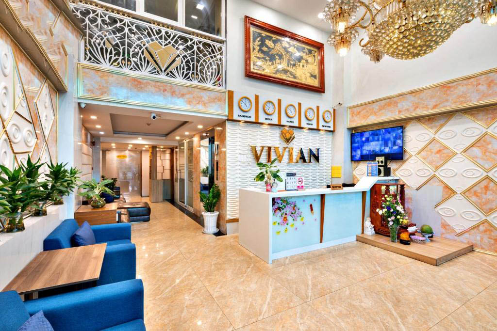 Bán khách sạn 45 phòng Mặt tiền Thăng Long DT sàn 1207m2 ngay khu VIP Sân bay