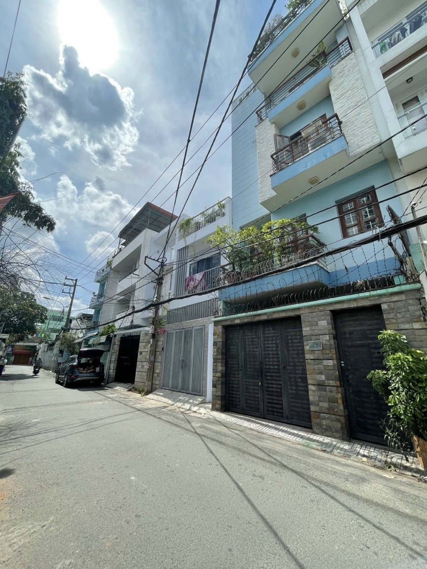 Bán nhà HXH10m ngay đường Lê Quang Định P11 Bình Thạnh - DT 6x16 - 4 Tầng - Giá 16 TỶ 