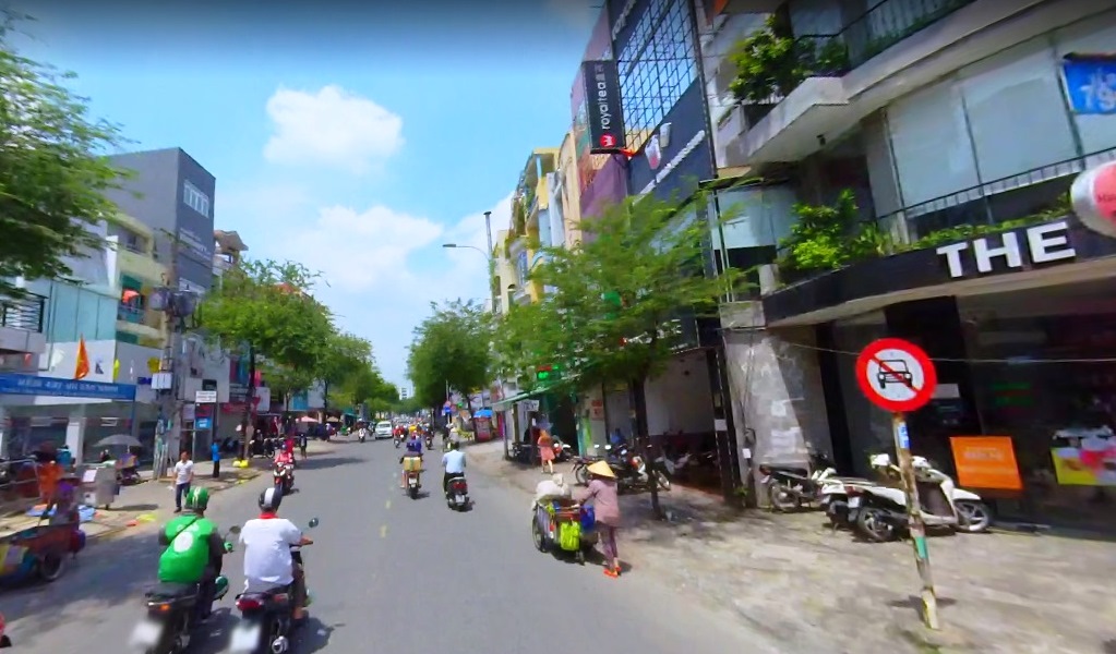  Bán nhà đường Sư Vạn Hạnh, P12, Q10. DT: 8.2x20m, 3 lầu, đang có HDT 100tr/ tháng, gía 46 tỷ TL