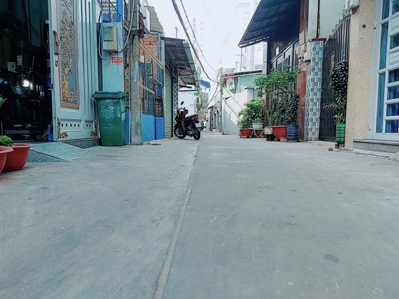 Bán Nhà đường Lũy Bán Bích, Tân Phú. 61m2. Giá 4,9 Tỷ