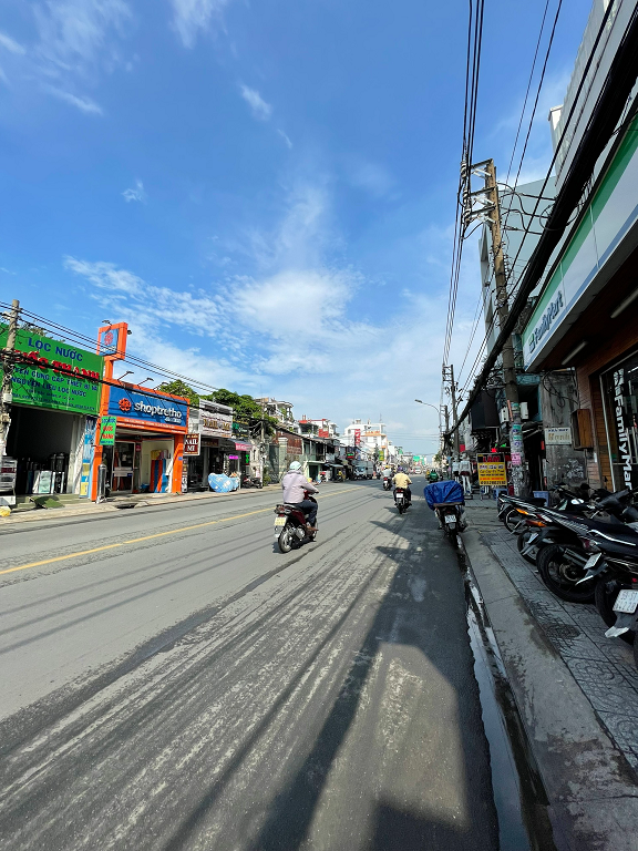 TÌM ĐÂU! Nhà đường 12m trục chính CX Phú Lâm Quận 6 chỉ tầm 90 triệu/m2