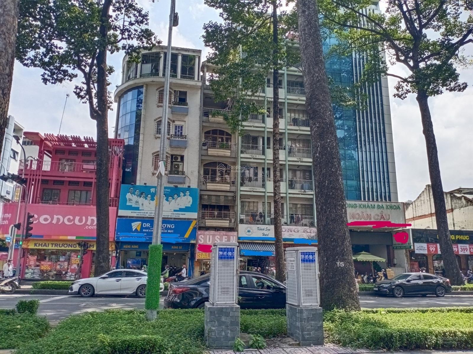 Bán nhà siêu vị trí ngay mặt tiền Nguyễn Văn Tráng, Bến Thành, Quận 1 (6.5 x 15m) 5 tầng gía 30 tỷ