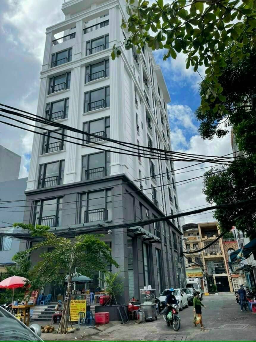 Tiện nghi - sang trọng! Hotel 3* Thủ Khoa Huân, Q1. DT 5,3x24m, 1H 6 tầng, 26P. Giá 81 tỷ