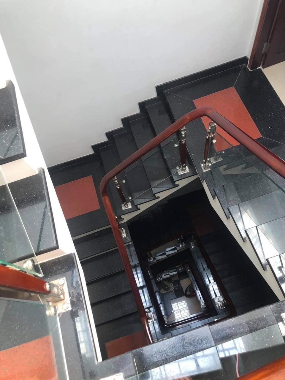 Bán Nhà Quận 8 Đường Dương Bá Trạc, 5 Tầng, Gần Quận 1, DT 4x16m, Nhỉnh 7 Tỷ.