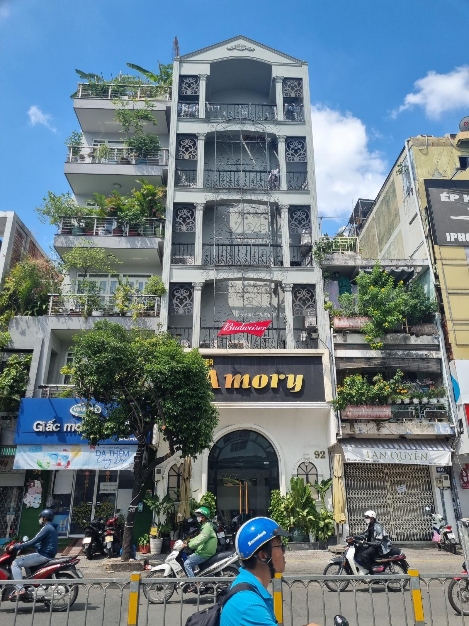 Tòa building mặt tiền Nguyễn Biểu - Trần Hưng Đạo, Quận 5 (6 x 20m) 6 tầng TM HĐT 130tr giá 40 tỷ