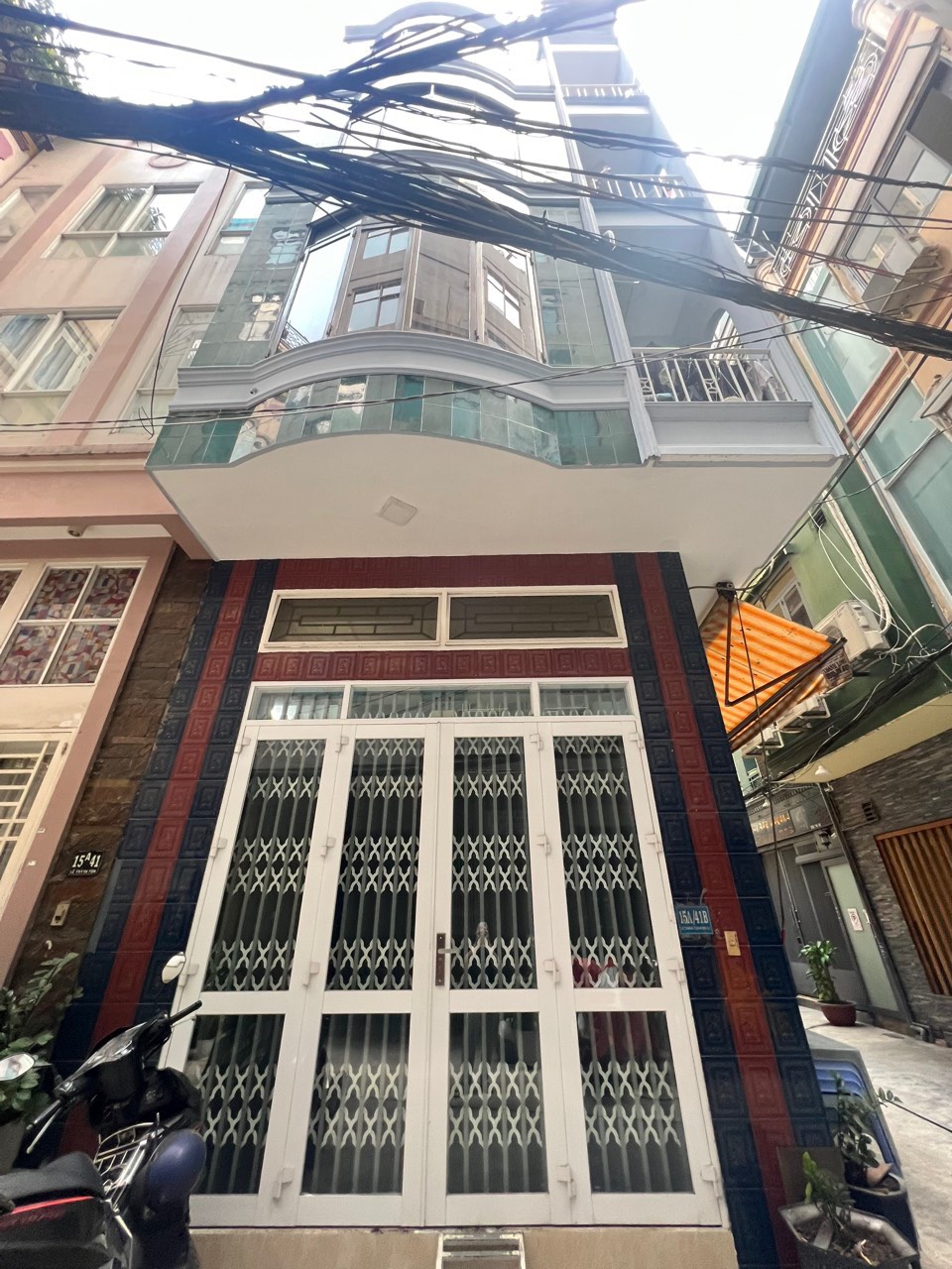 BÁN NHÀ LÊ THÁNH TÔN, Q1 THÔNG THÁI VĂN LUNG GIÁ 10 TỶ