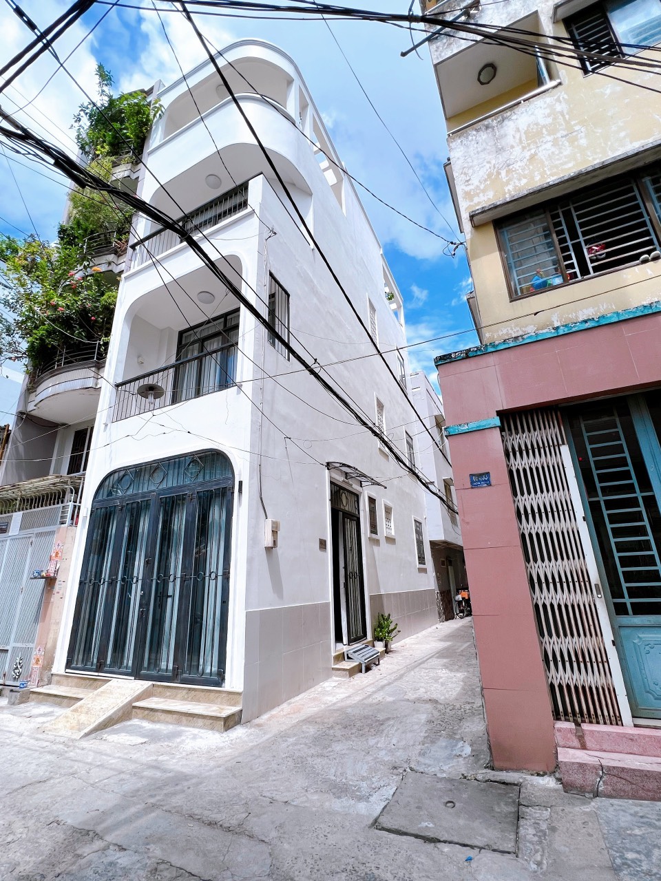 BÁN NHÀ GÓC 2 MẶT TIỀN HẺM 464 HÒA HẢO 43M2, 4 TẦNG NHÀ MỚI GIÁ 11,7 TỶ THƯƠNG LƯỢNG
