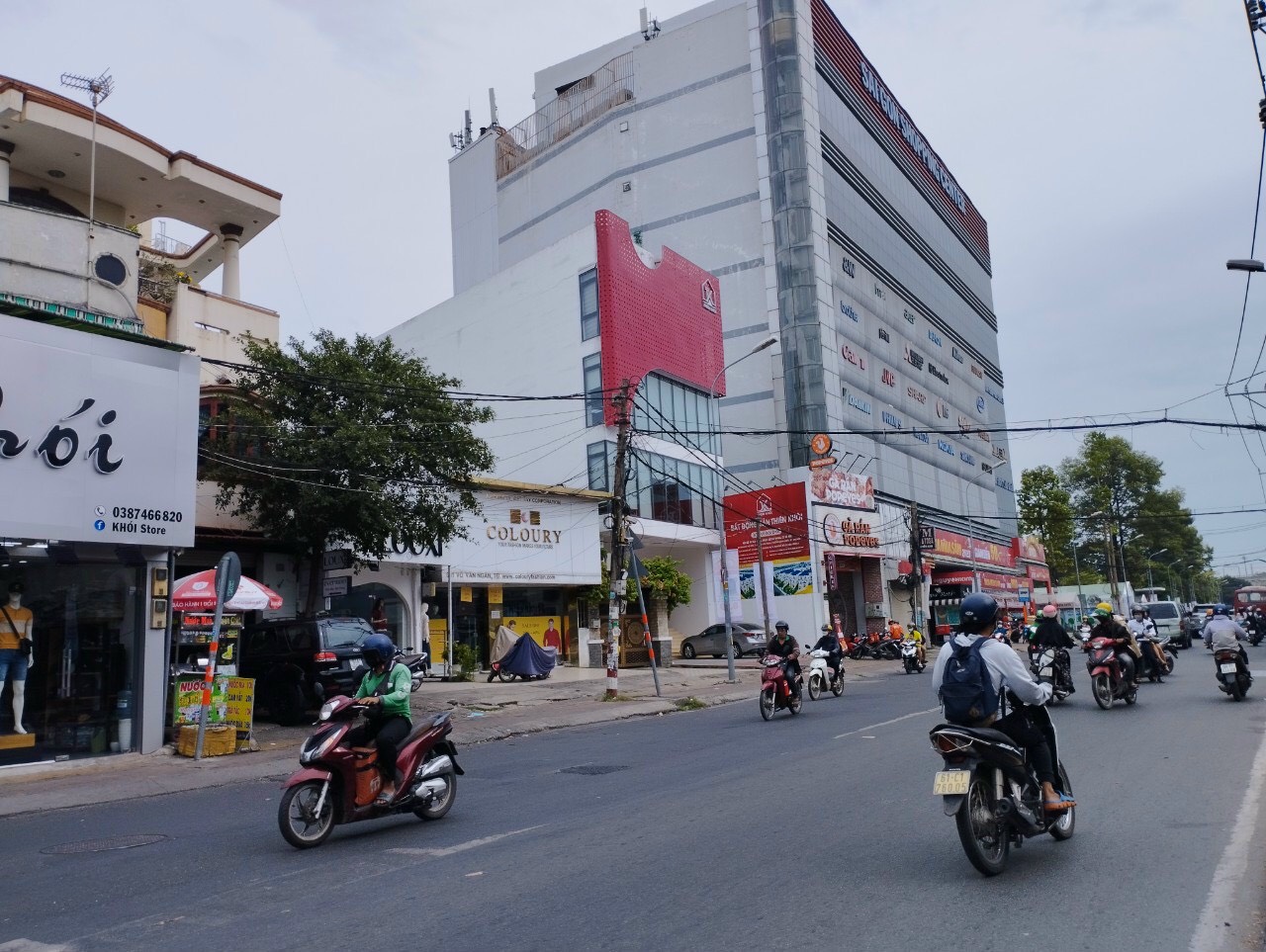 Bán nhà mặt phố tại Phường Linh Chiểu, Thủ Đức, Tp.HCM diện tích 240m2  giá 49.8 Tỷ