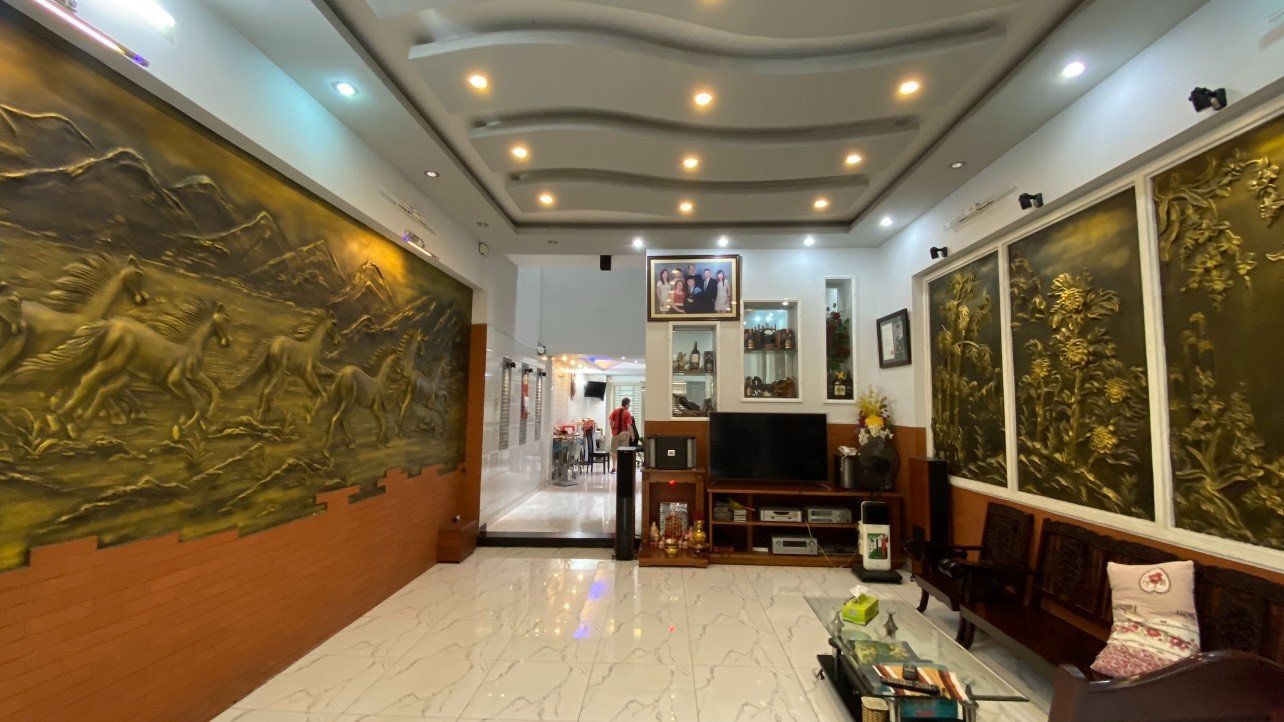 Hot bán nhà mặt tiền Tân Canh - Lê Văn Sỹ, Tân Bình. DT: 5x25m giá 26 tỷ