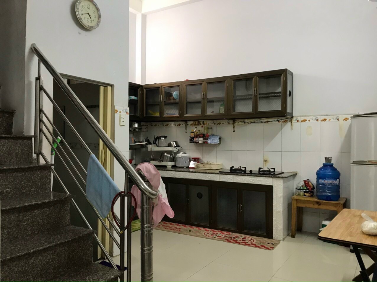 Chủ ngộp, cần bán gấp nhà 1 trệt 2 lầu đường Nguyễn Hồng Đào DT 4.2x10 chỉ 4,7tỷ TL
