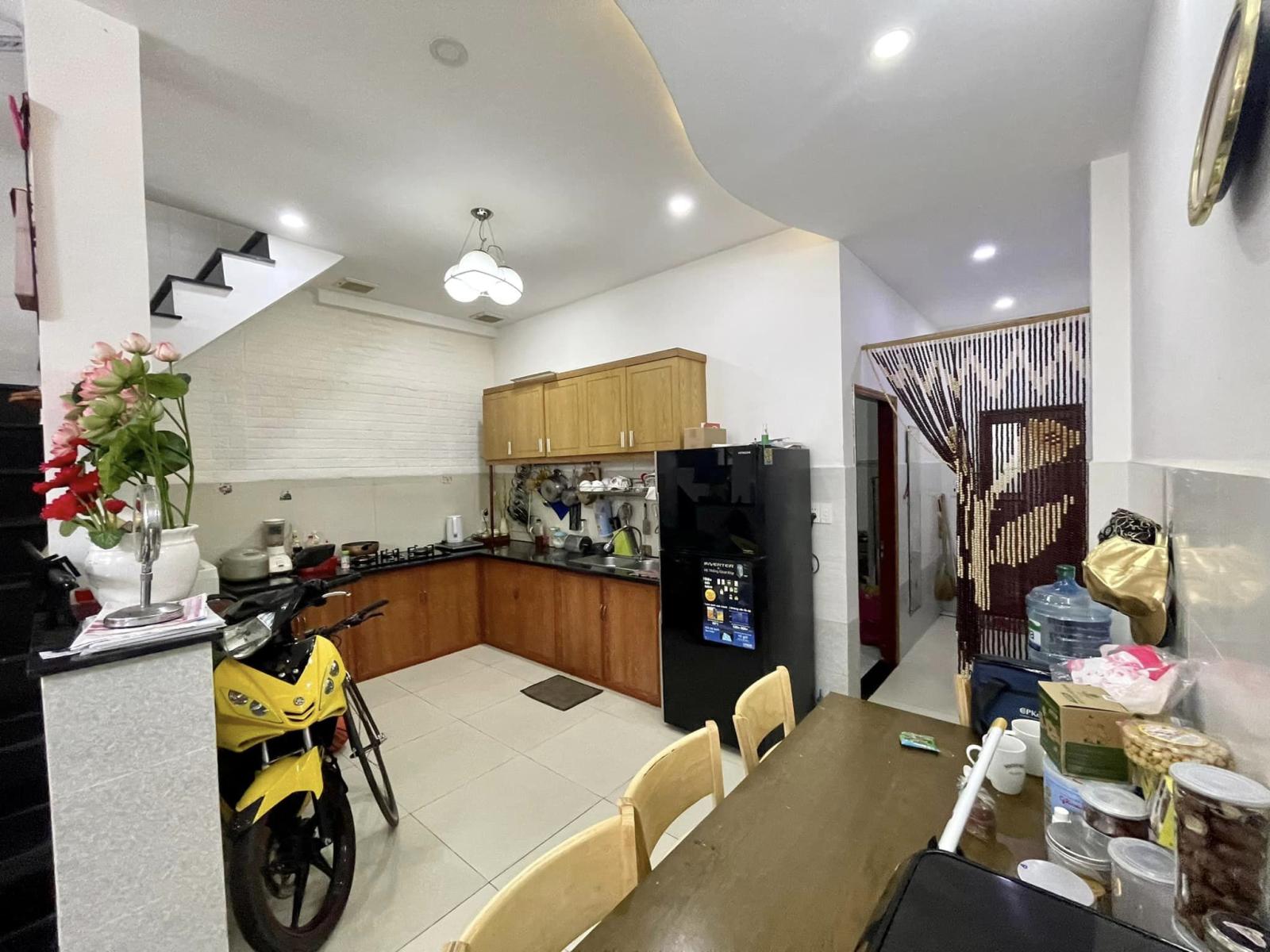 Bán nhà đẹp hẻm xe hơi 2 tầng diện tích 5m x 16m đường Thống Nhất giá rẻ chỉ 4,99 tỷ