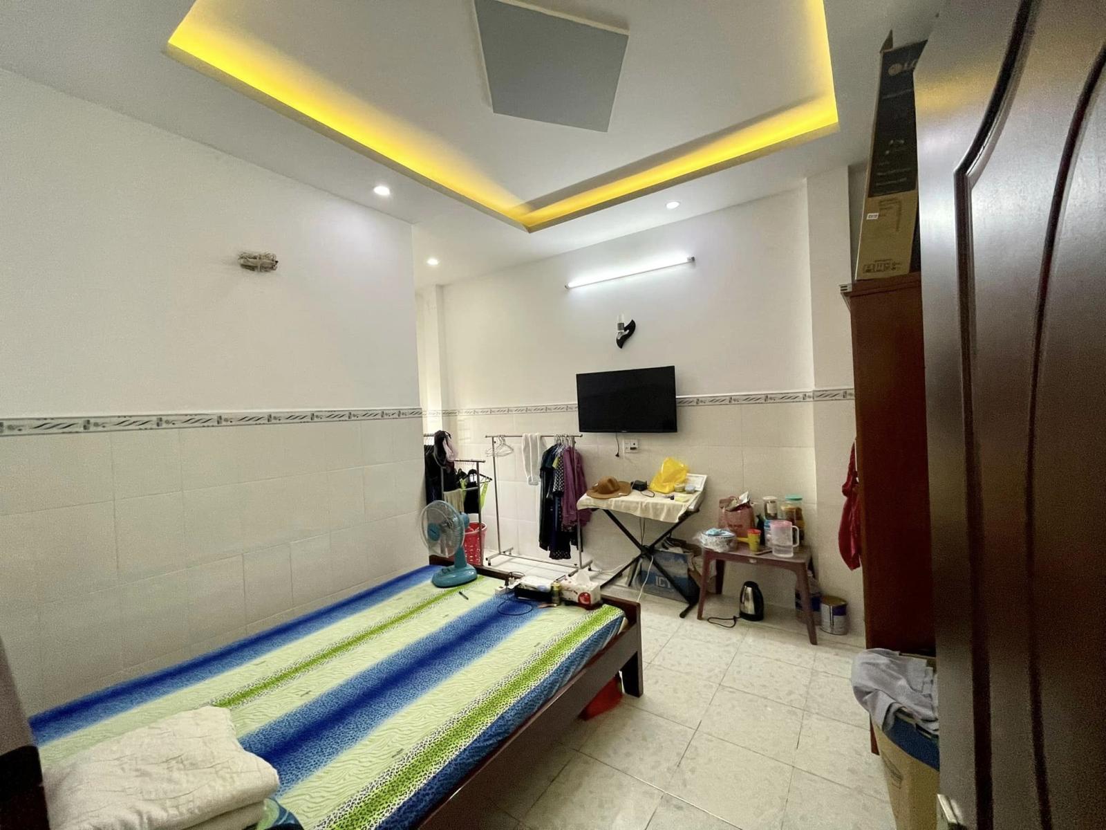 Bán nhà đẹp hẻm xe hơi 2 tầng diện tích 5m x 16m đường Thống Nhất giá rẻ chỉ 4,99 tỷ