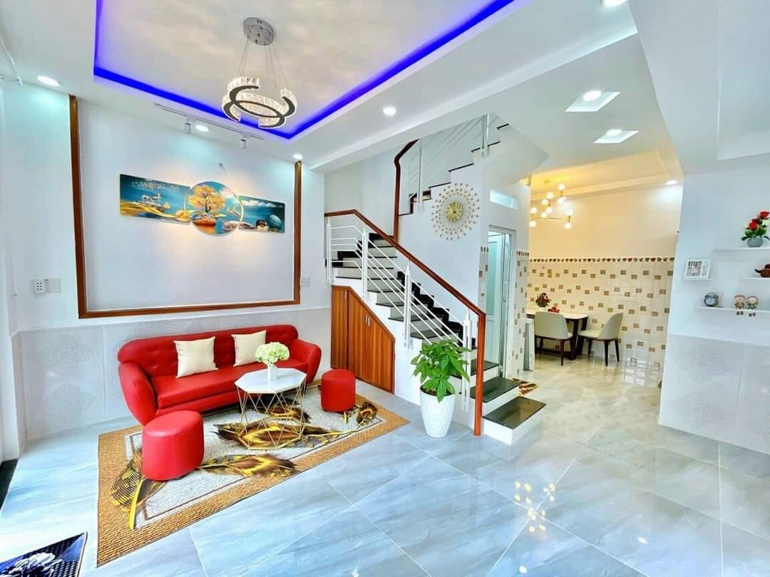 Bán nhà đẹp 2 tầng hẻm xe hơi, lô góc 2 mặt tiền đường Số 1 dt 5m x 8m giá chỉ 3,99 tỷ