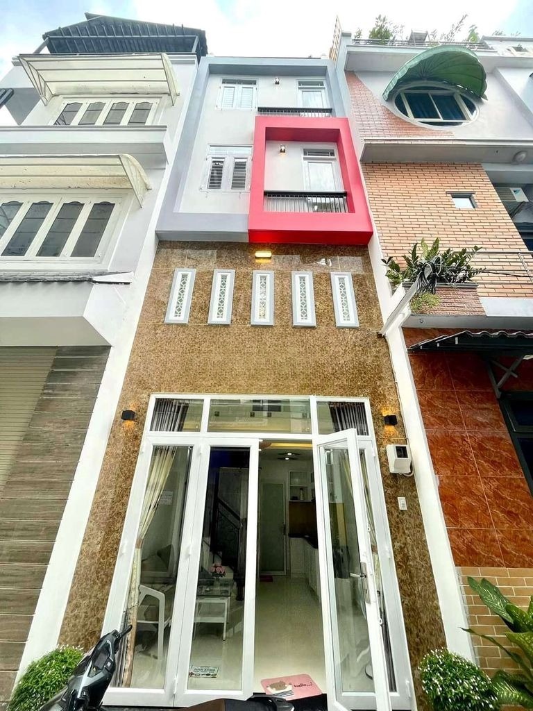 Trung tâm Quận 3, VIP Bàn Cờ, 4T Kinh Doanh, Chỉ 4 tỷ 6