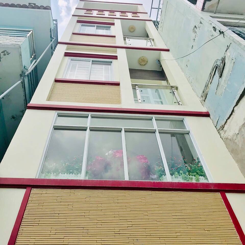 Nhà mới Xinh lung linh - Cách MT Nguyễn Trãi 30m- 3X17m - 5 tầng + NTCC