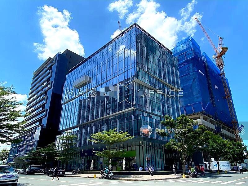 Chuyển nhượng gấp Tòa Building Hầm + 8 Tầng Quận 1 , 15 x 20m, giá 170 Tỷ