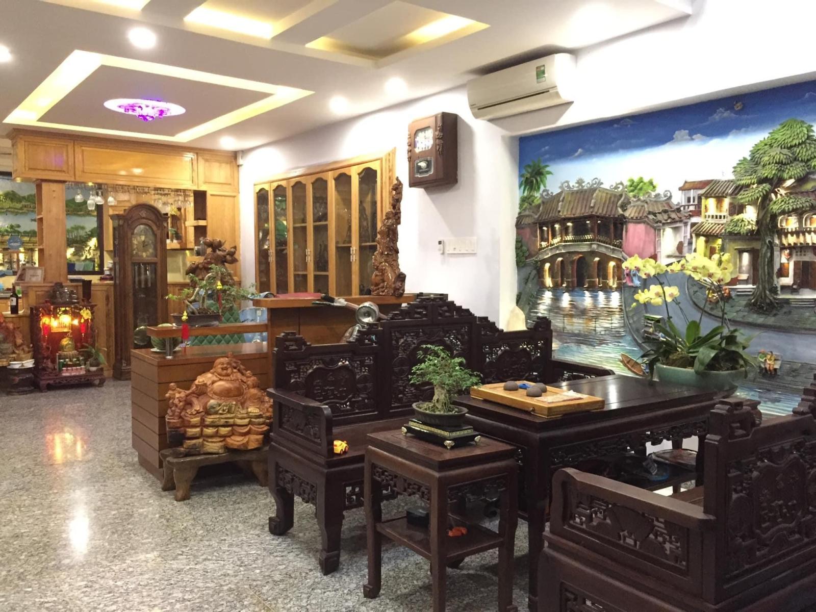 Nhà đẹp để ở - kinh doanh, kiên cố, HXH, vị trí gần trung tâm giá nhỏ