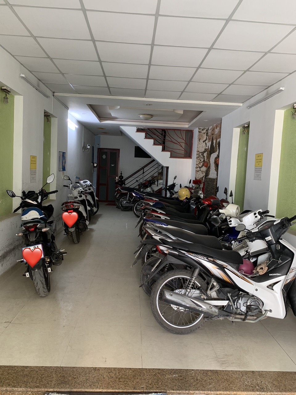 Căn hộ dịch vụ 10 phòng - DT 4x20 xây 3 lầu - Mặt tiền đường Nguyễn Văn Công - Thu nhập trên 40tr
