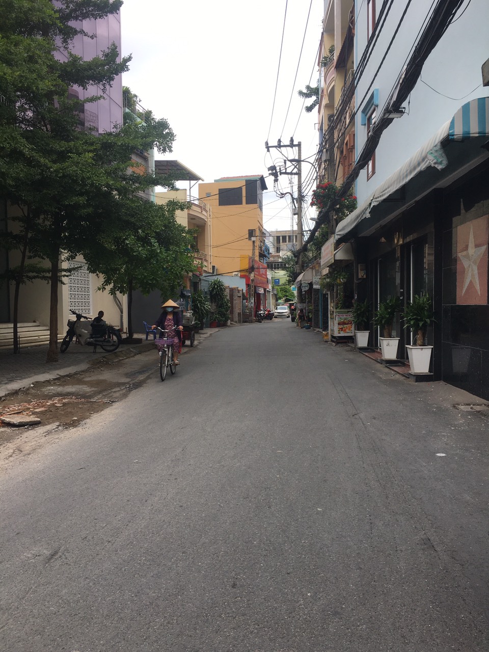 Building đường Hoàng Dư Khương P.12 Q.10 - 259m2cn - 7 tầng - HĐT 260tr/tháng