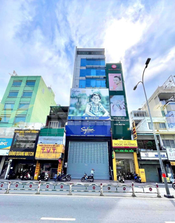 Bán nhà MT  phố thời trang Nguyễn Trãi, Quận 1, DT,  4.1x19m, giá 58 tỷ