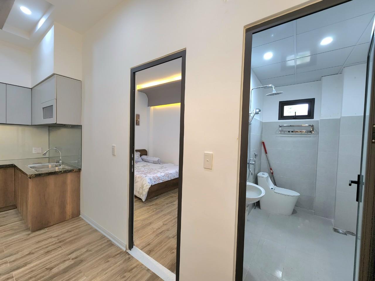 Giảm Giá bán gấp trong tuần 6 tỷ xuống 4.8 tỷ Phan Xích Long 42m2 4 tầng