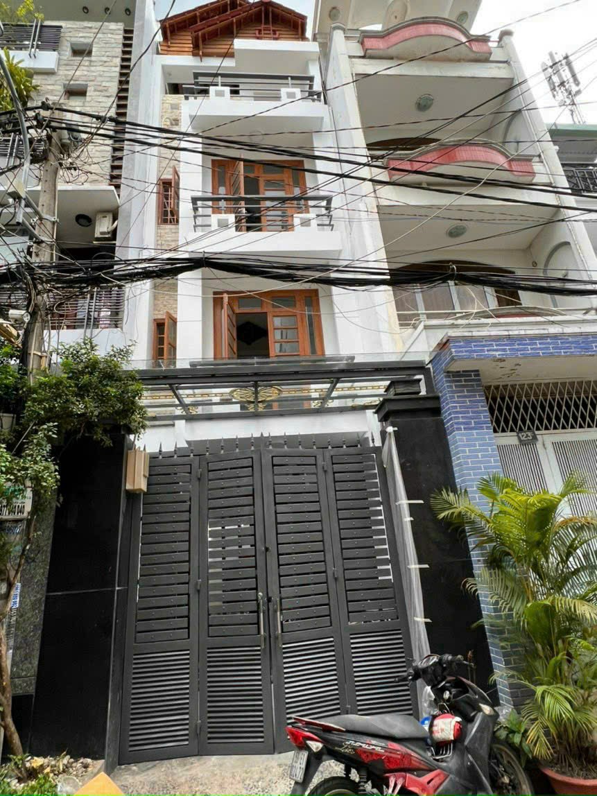 Bán gấp nhà góc 2 mặt tiền Trần Minh Quyền, Q. 10, DT:4 x 13m NH 8m, nhà 2 lầu, giá 15 tỷ TL