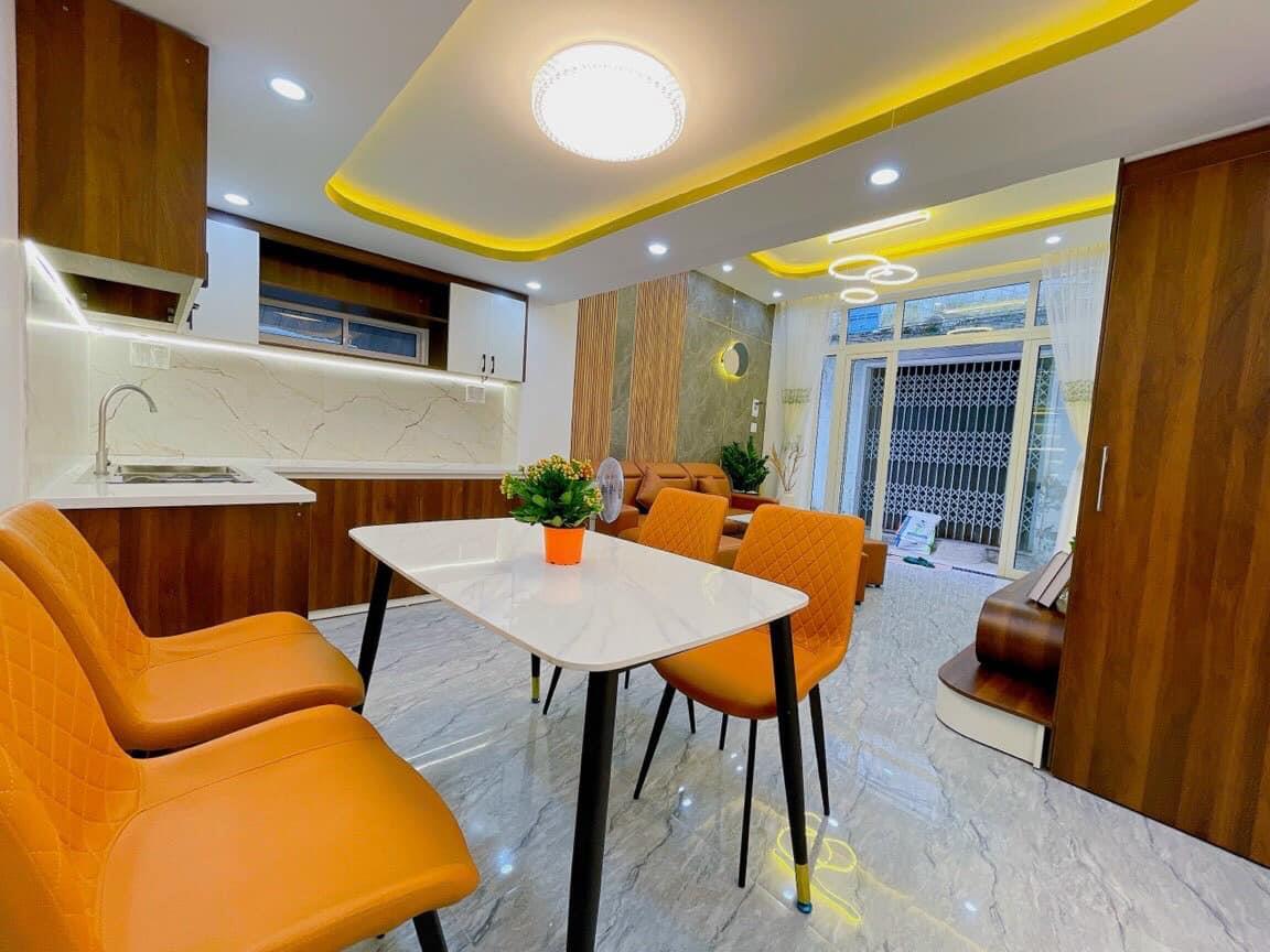Cần Bán Gấp Nhà Mới 5T x 42m2_Giá 6 tỷ giảm 1,2 tỷ gần Phan Xích Long