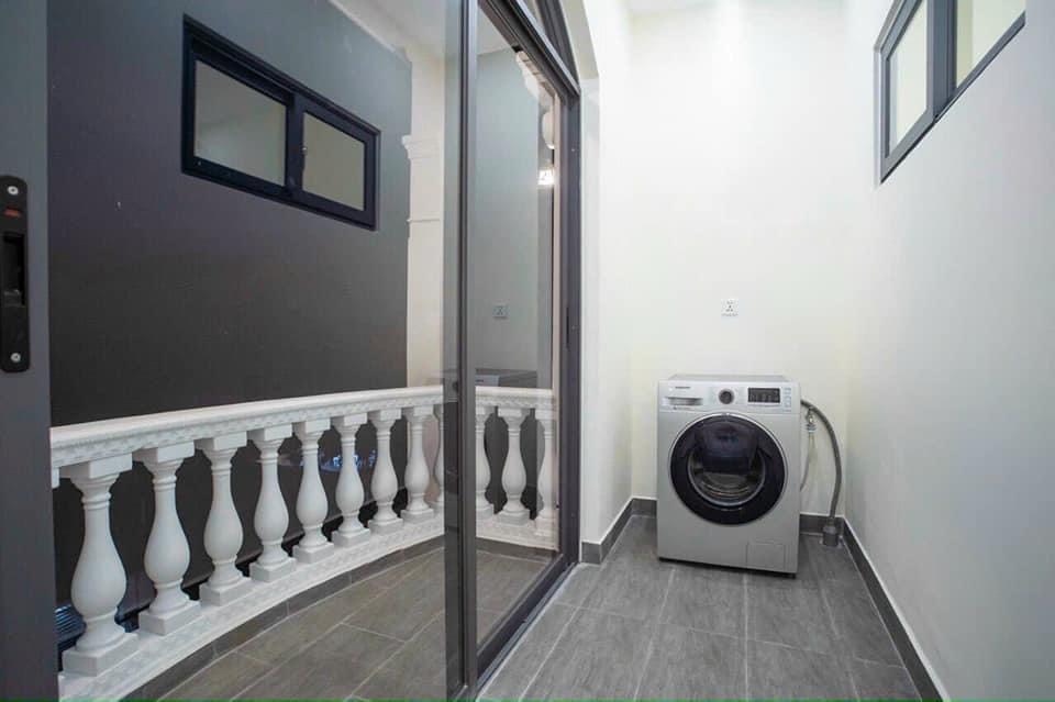 Chủ Ngộp, Bán Gấp nhà Trương Công Định, khu Bàu Cát DT 4x16-3 tầng Chỉ 6.7 tỷ  TL